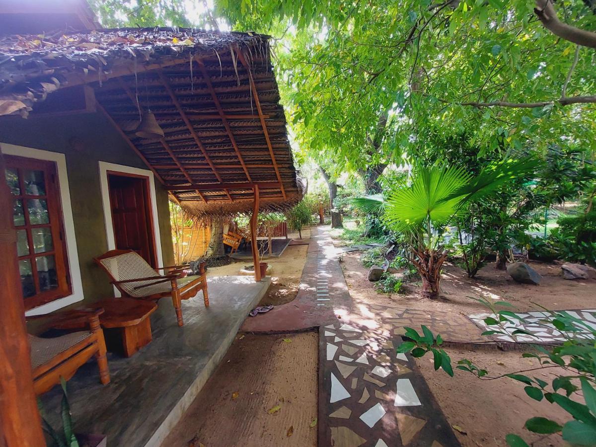 Inn On The Bay Passikudah Exterior foto