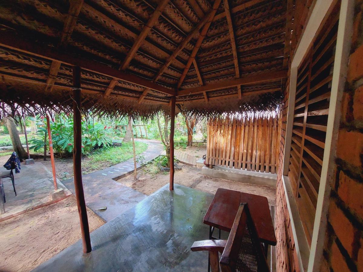Inn On The Bay Passikudah Exterior foto