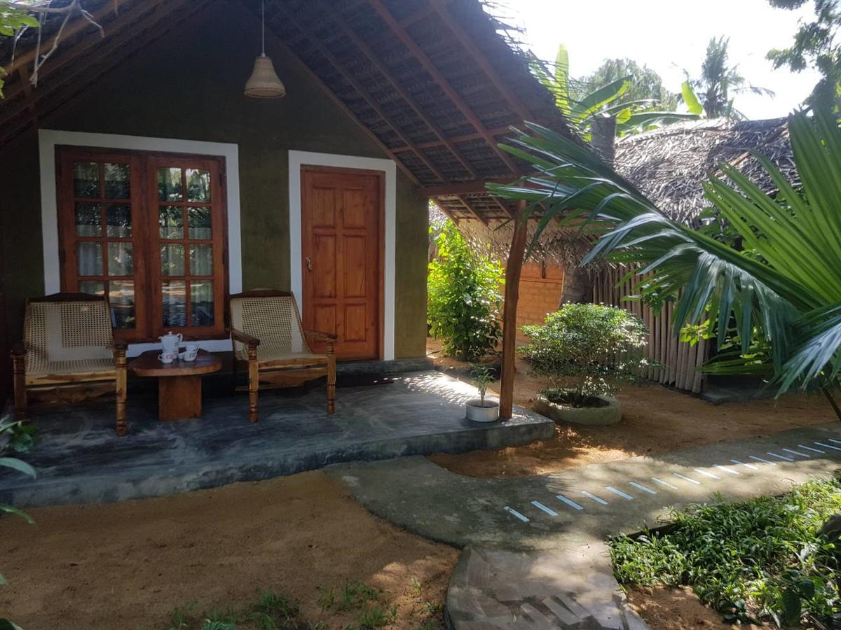 Inn On The Bay Passikudah Exterior foto